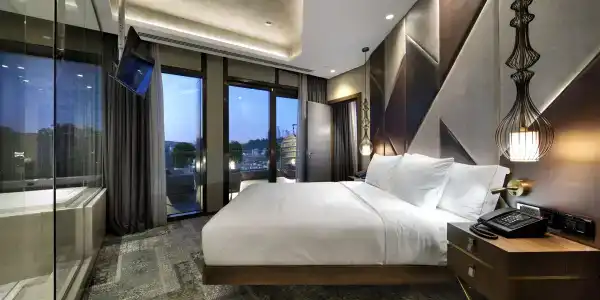 DoubleTree by Hilton Istanbul - Piyalepasa - 45