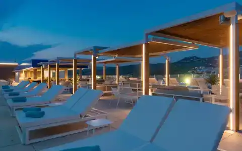 l'Azure 4* Sup - 15