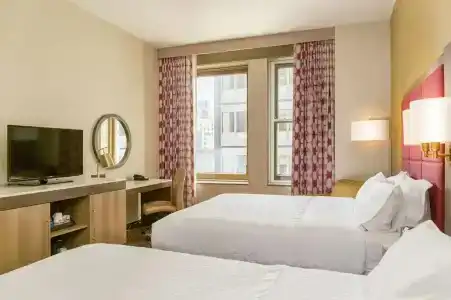 Hampton Inn Majestic Chicago Theatre District - 57