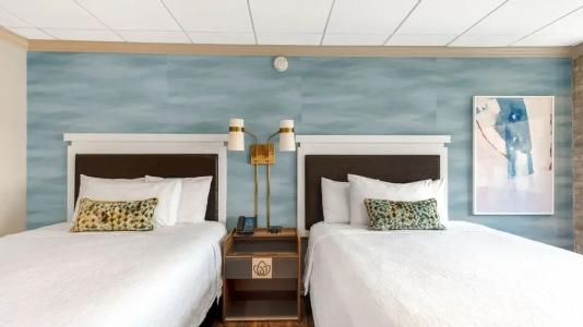 Riverwalk Plaza - 93