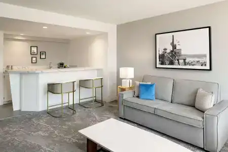 Hilton Los Angeles-Culver City, Ca - 11