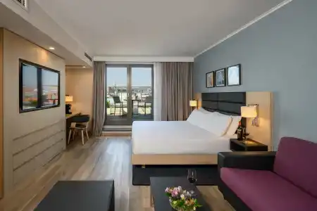 Hilton Garden Inn Budapest City Centre - 5