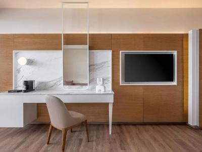 Avra Imperial - 54
