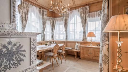 Trofana Royal - 79