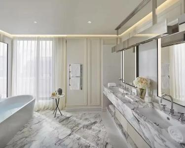 Mandarin Oriental - 83