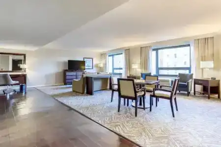 Washington Hilton - 100