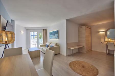 Tomir Portals Suites - 32
