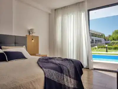 Cavo Orient Beach & Suites - 37