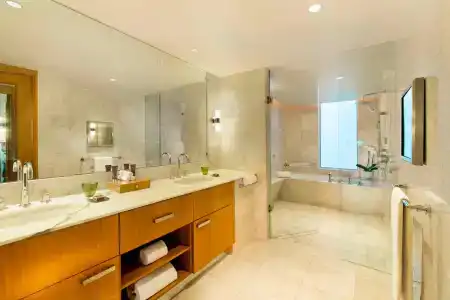 The Ritz-Carlton Executive Residences - 67