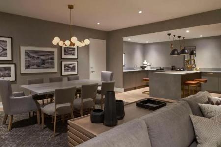Hilton - 11