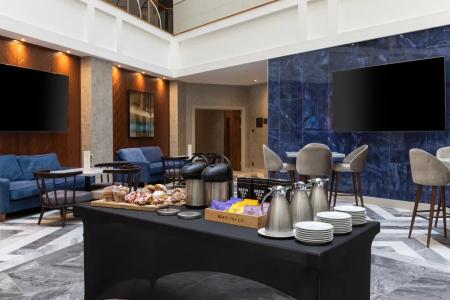 Hilton Cardiff - 23