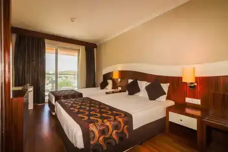 Throne Beach Resort & Spa - 57