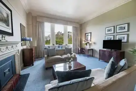 Waldorf Astoria Edinburgh - The Caledonian - 85