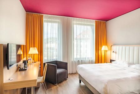 Park Inn by Radisson Stuttgart - 36