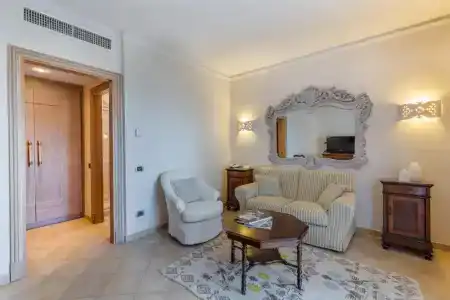 Petra Bianca - 8