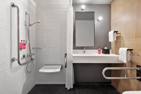Moxy Bucharest Old Town - 32