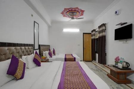 Hindustan- by Backpackers Heaven - 117
