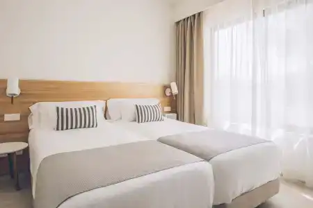 Aya Seahotel - 4