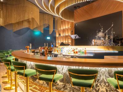 Novotel World Trade Centre Dubai - 17