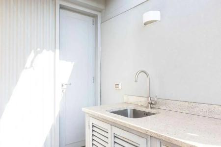 b&b Too Cute 2b Str8 - 137