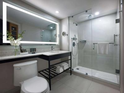 The Novotel Centre - 64