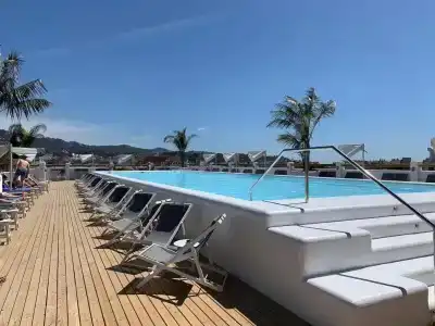 Gran Flamingo-Adults Only - 24