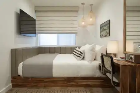 The Pearl - 48