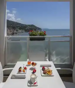 Best Western Plus Tigullio Royal - 53