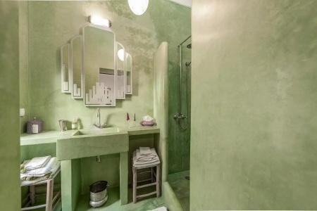 Riad Le j - 29