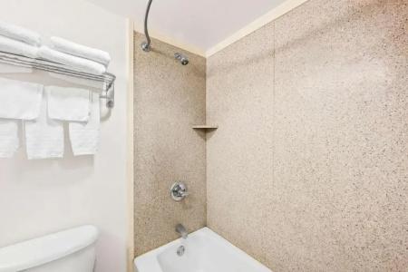 SureStay Plus by Best Western Medical Center - 38