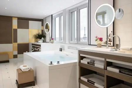 Mandarin Oriental - 76