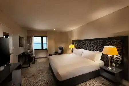 Hilton - 2