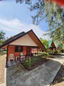 Kradan Beach - 37