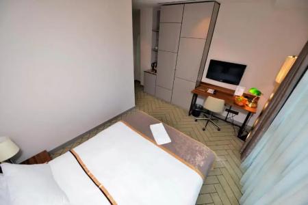 Upsuites - 45