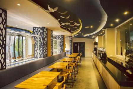 Triple L Patong Beach Phuket - 17