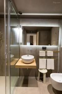 Silla - 63