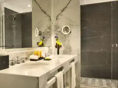 Splendide Royal - Small Luxury Hotels of the World - 41
