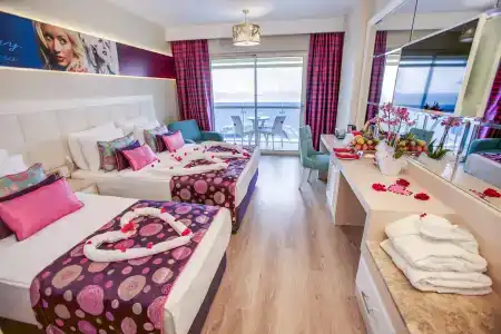 Azura Deluxe Resort & Spa - Ultra All Inclusive - 40