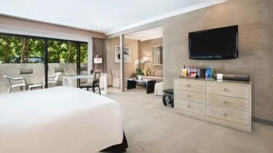 Luxe Sunset Boulevard - 58