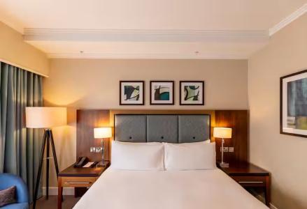 DoubleTree by Hilton London Victoria - 36