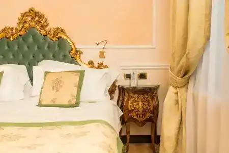 Bernini Palace - 92