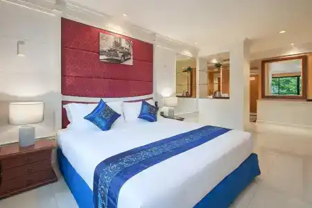 Floral · Dolphin Circle Pattaya - 39