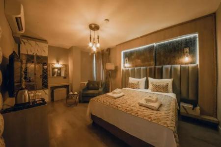 Edrin Otel - 18