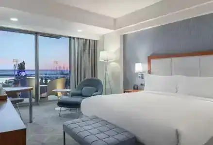 DoubleTree by Hilton Kusadasi - 48
