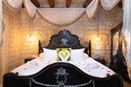 Elysion Cave Suites - 53