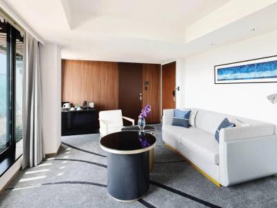 Hyatt Regency Tokyo Bay - 44