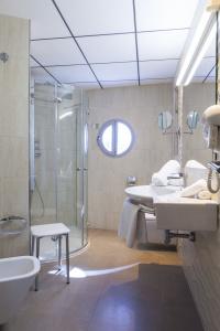 Riviera Beac- Adults Recomended - 38