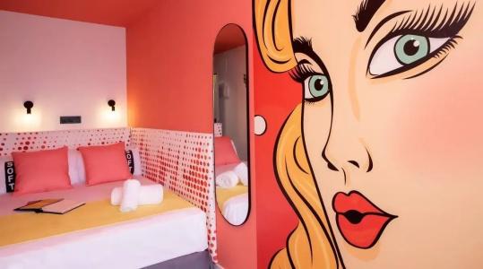Casual Pop Art Benidorm - 32