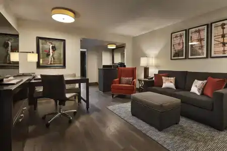 Embassy Suites Washington D.C. - at the Chevy Chase Pavilion - 11