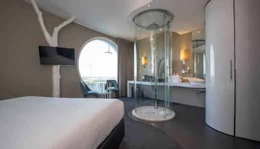 Fletcher Amsterdam - 27